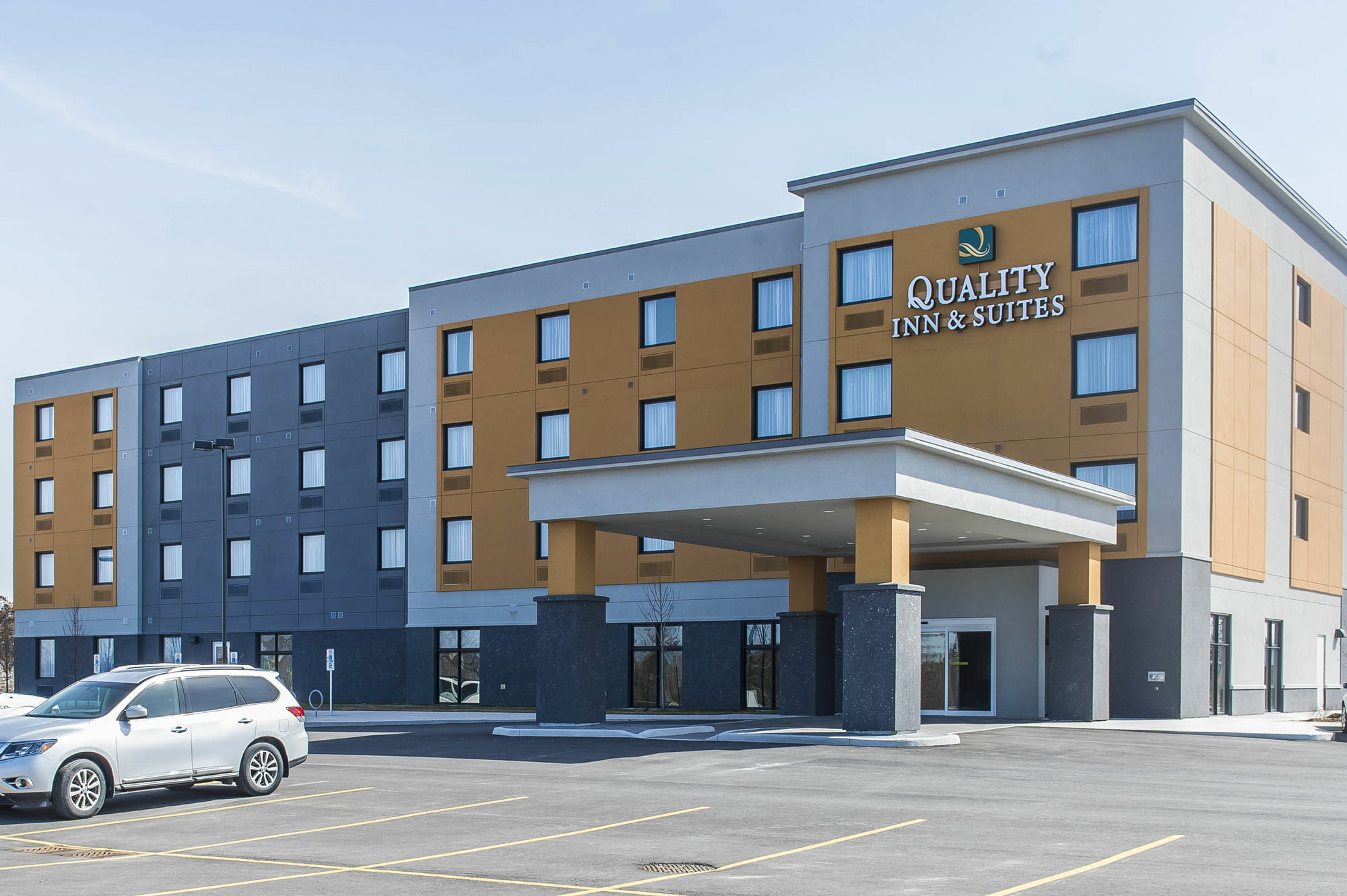 Quality Inn & Suites Kingston Ngoại thất bức ảnh